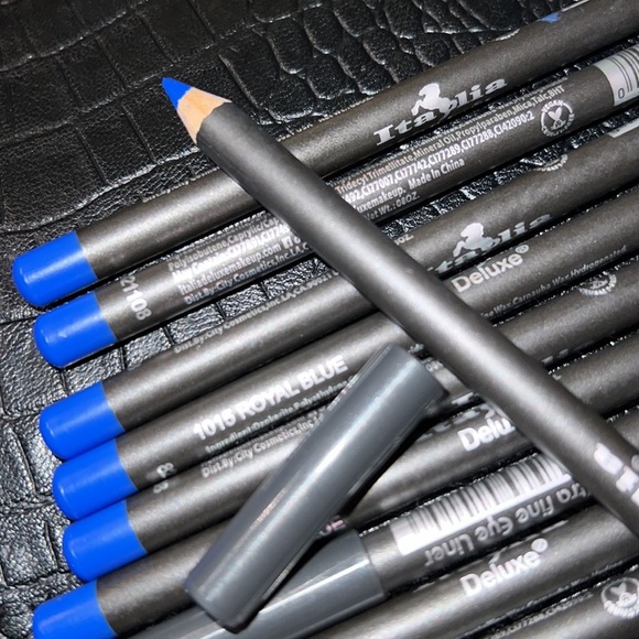 Italia ultraFine Eyeliner‎ - Picture 3 of 3